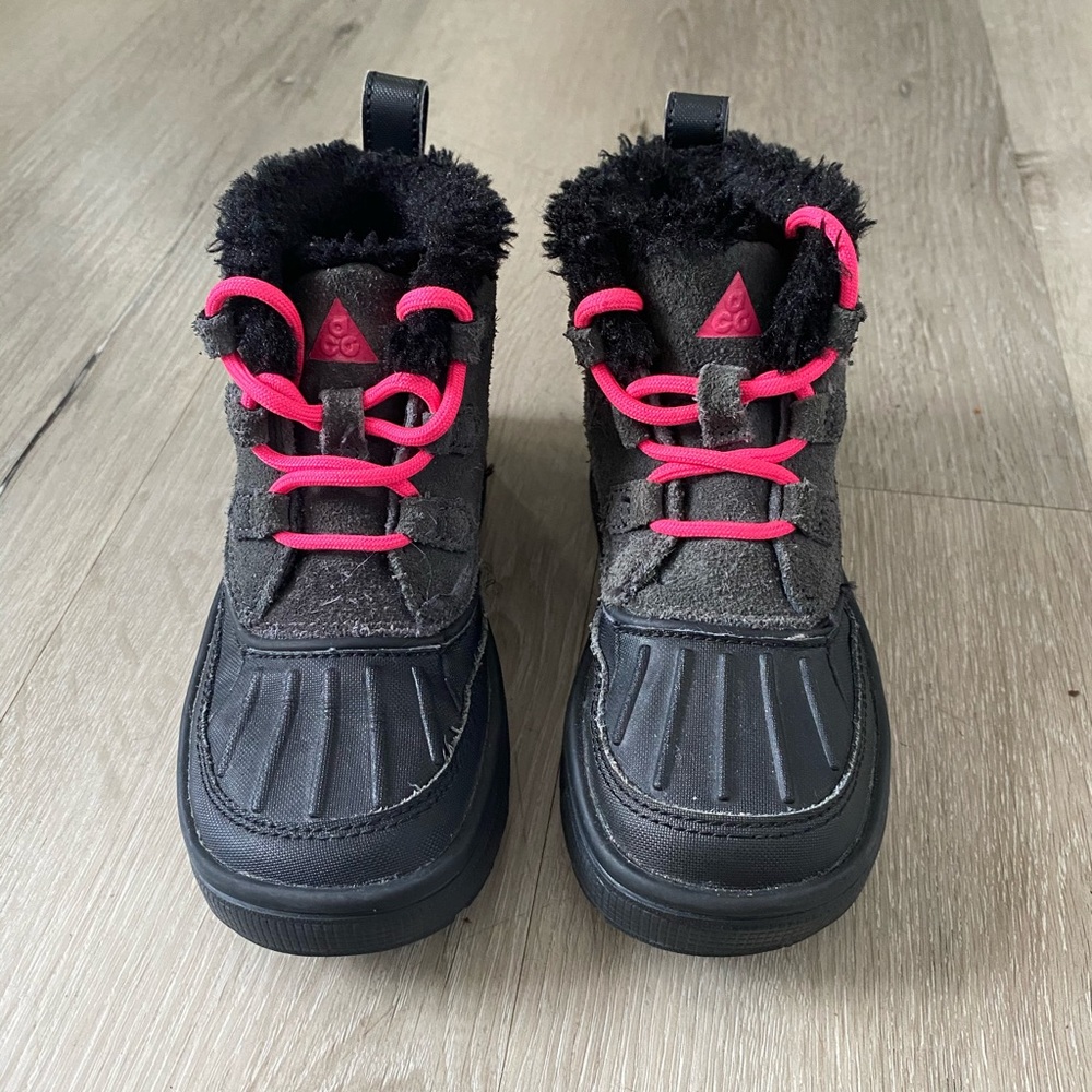 Nike Little Kids Boots -size 11c